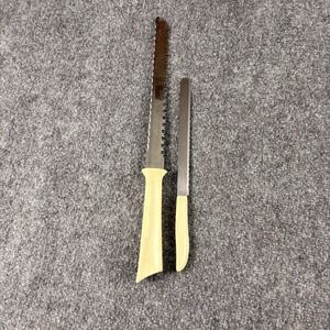 Vintage 60s Quikut Knives Lot of 2 Serrated Kitchen Bread & Butter Utility USA